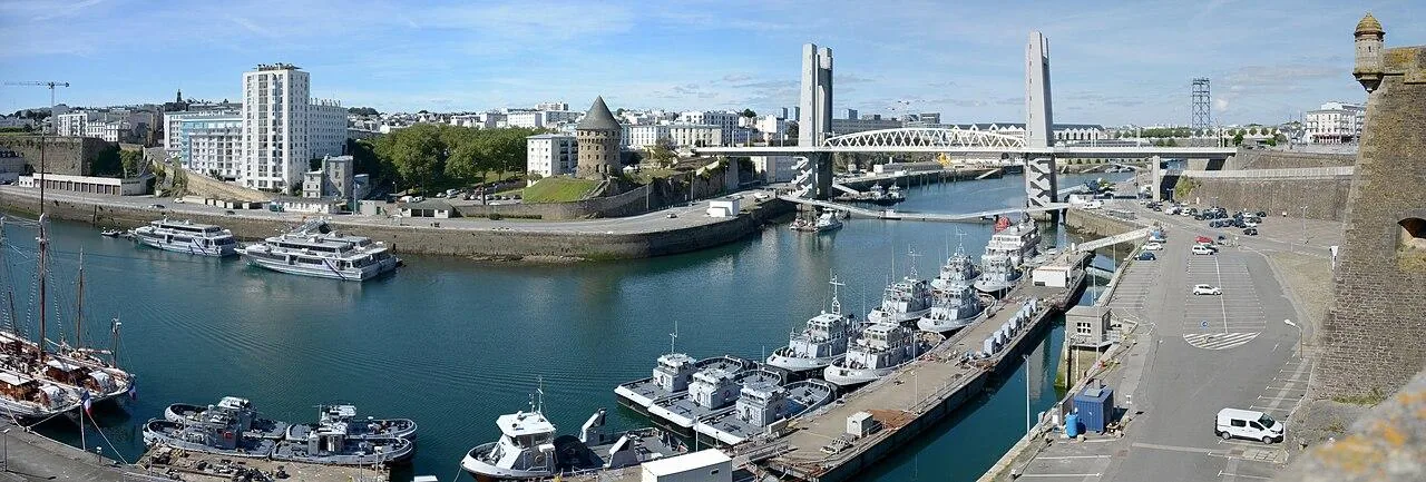 La Penfeld, le pont de Recouvrance et la tour Tanguy à Brest
